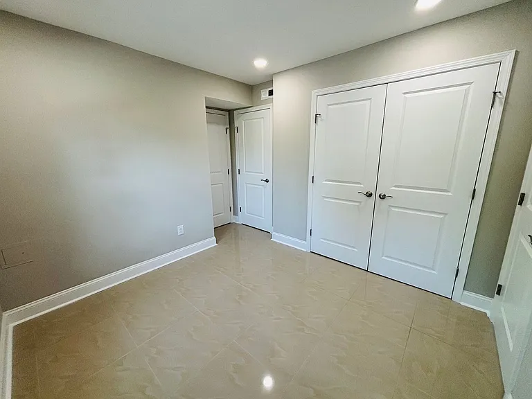 2 Bedroom/1 Bath and 3 Bedroom/2 Bath Quadplex — Photo 27