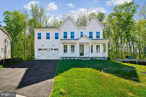 1152 Broad Lake Dr Photo 1