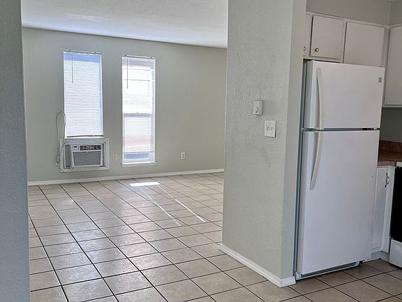 3rd image of 1403-1405 Roosevelt Ave #C
