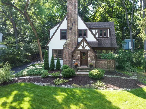 4221 Wanetah Trl, Madison, WI 53711