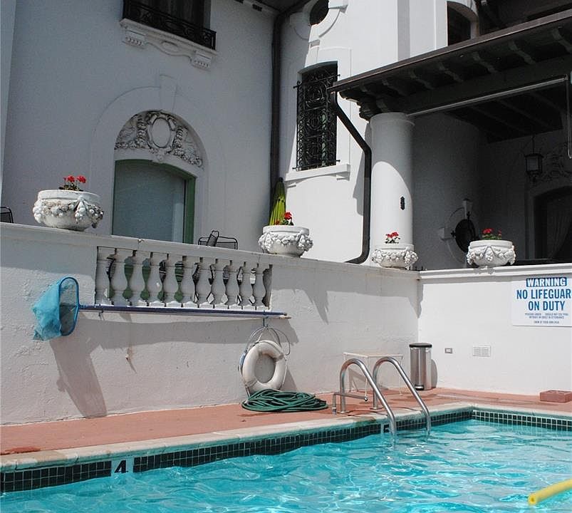 1st image of 704 N Pearl St #322