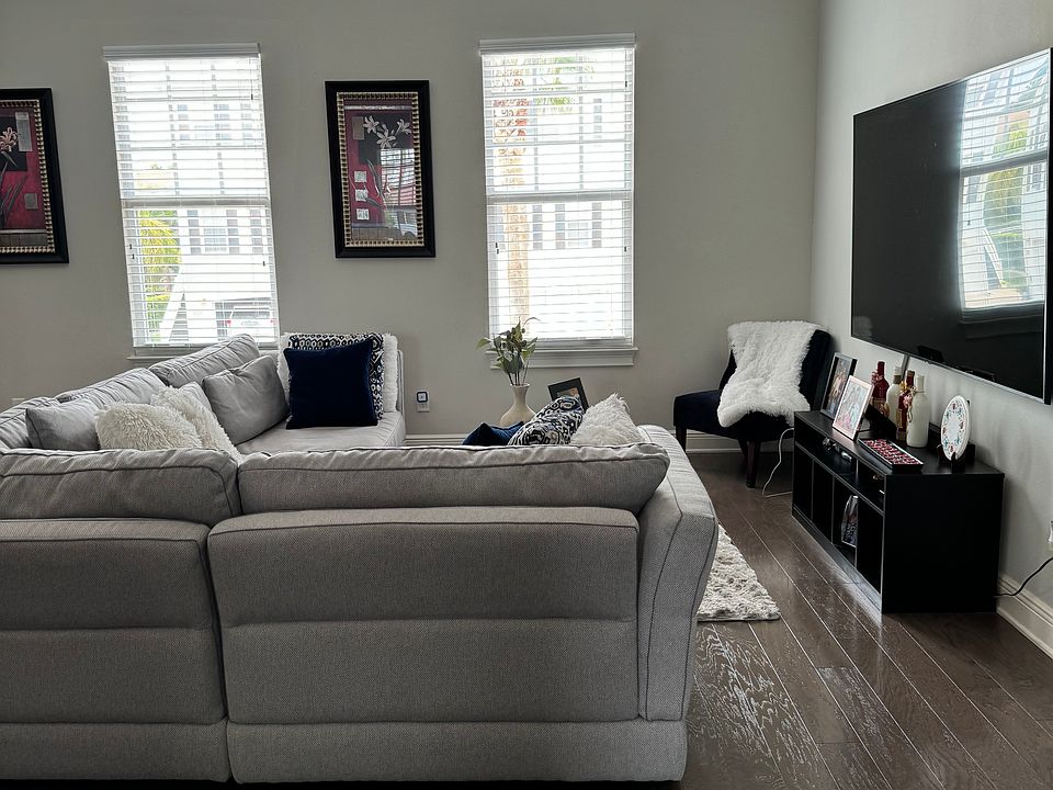 1st image of 7004 Grevilla Ave S