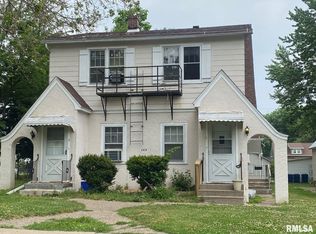 243 N 6th St #3, Clinton, IA 52732
