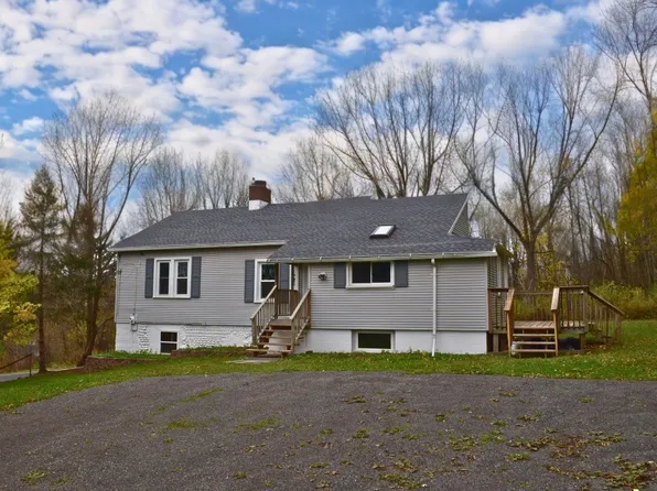 7902 E Port Bay Rd, Wolcott, NY 14590