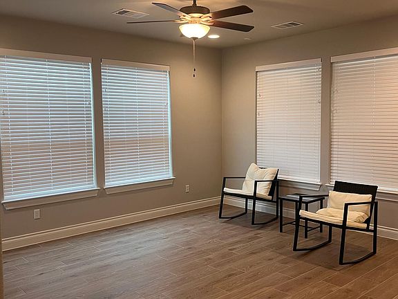 4th image of 325 Skyflower Dr