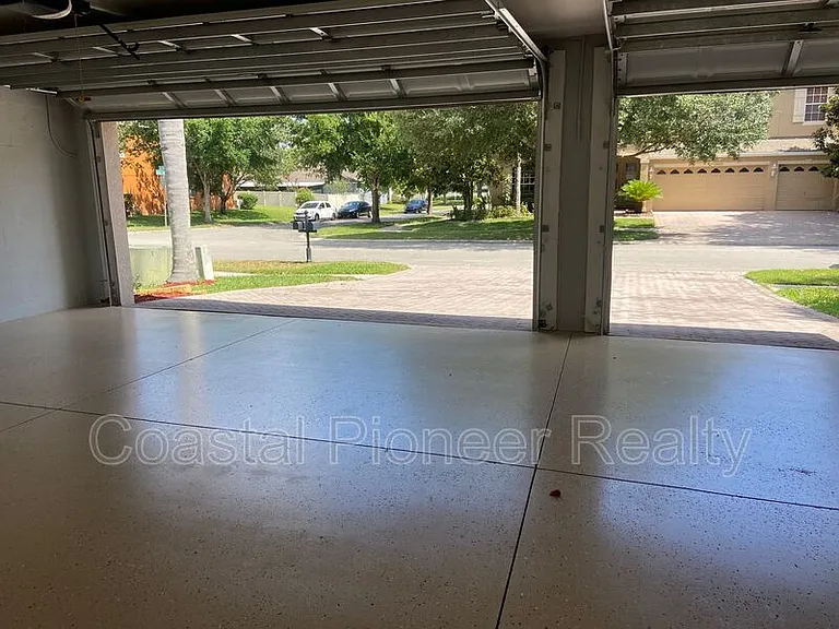 29832 Cedar Waxwing Dr — Photo 19