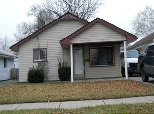 7867 Katherine St, Taylor, MI 48180