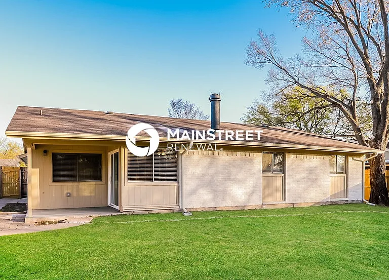 514 Stroud Ln — Photo 15