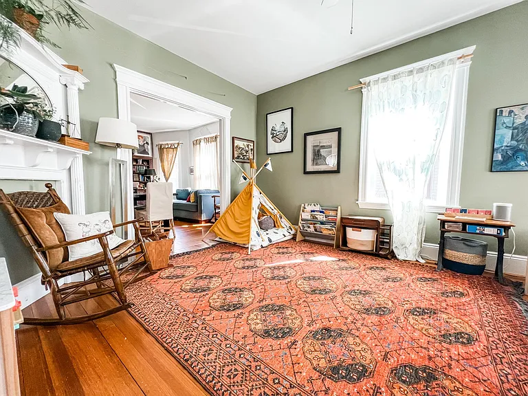 162 Metropolitan Ave — Photo 5