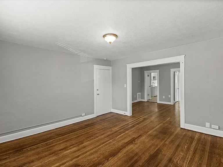 3913 Scarritt Ave — Photo 15