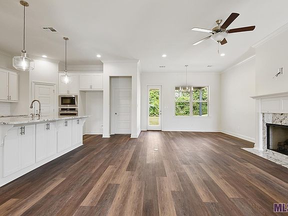 3rd image of 36287 Belle Crique Ave