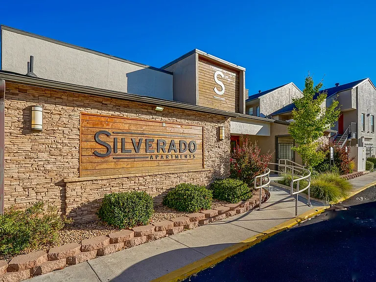 Silverado — Photo 40