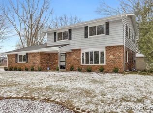 3088 Saint Joseph River Dr, Benton Harbor, MI 49022