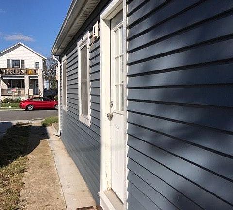 5th image of 648 W Market St