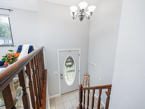 5th image of 384 Forestwood Dr