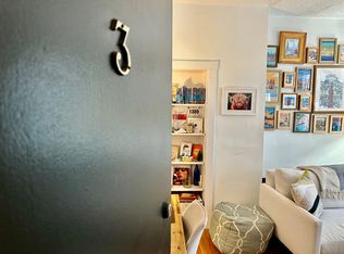 31 Grove St APT 3, Boston, MA 02114