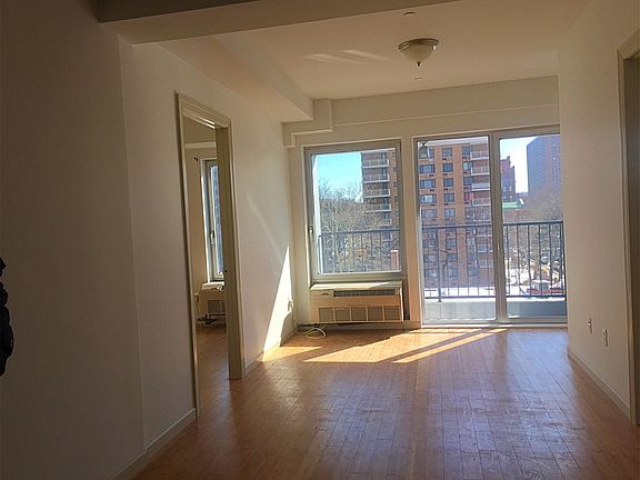 4th image of 509 Myrtle Ave APT 05B