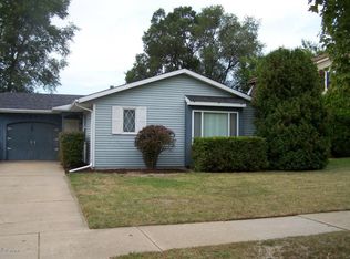 1603 Diamond Ct NE, Grand Rapids, MI