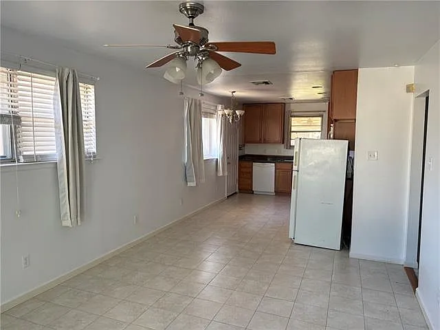 1309 Huron Ave — Photo 3