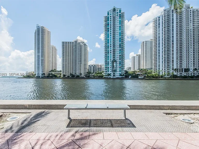 335 Biscayne Blvd #2908 — Photo 2