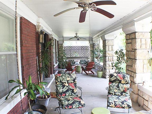 4th image of 3522 Gladstone Blvd