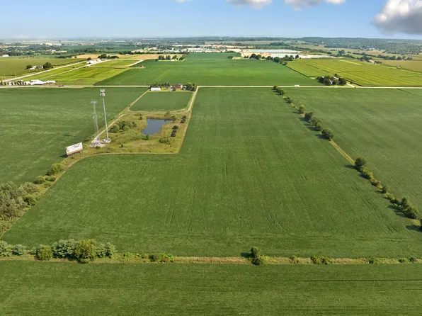 21303 Harmony Rd, Marengo, IL 60152