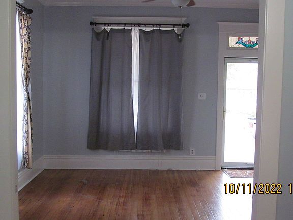 4th image of 515 S Wyandotte Ave