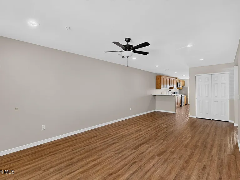 1483 Osullivan Dr #B — Photo 8