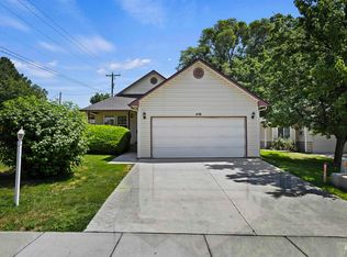 419 Andrew Ct, Caldwell, ID 83605