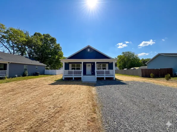 990 Ebb Tide Dr, Colonial Beach, VA 22443