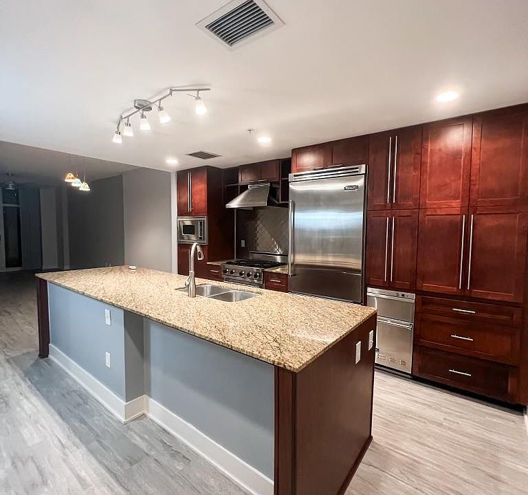 1st image of 1208 E Kennedy Blvd Unit 615