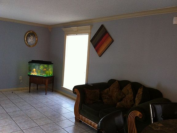 5th image of 200 E Melton St