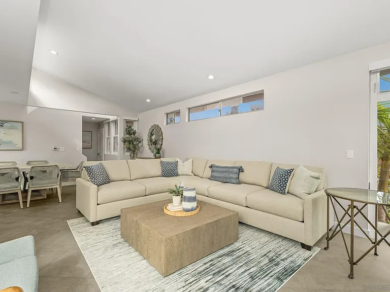 438 La Mesa Ave — Photo 8