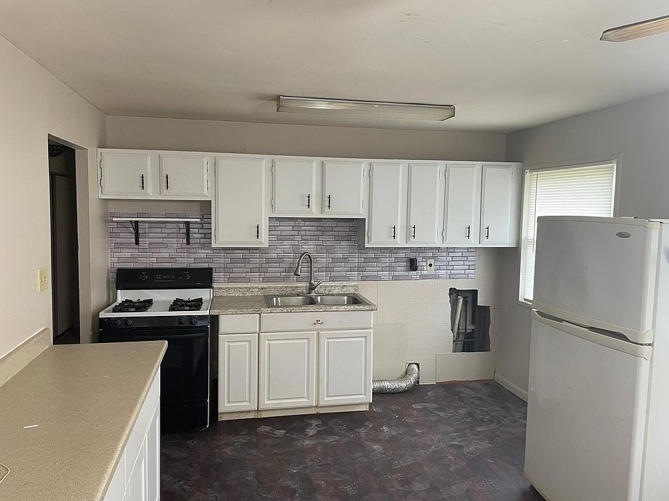 1st image of 2884 Malibu Ct
