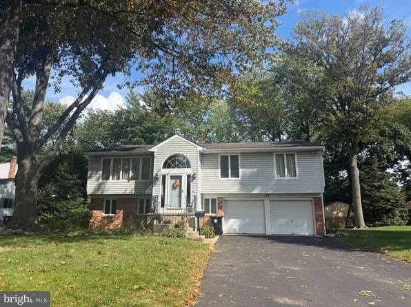 108 Winding Brook Dr, Cinnaminson, NJ 08077