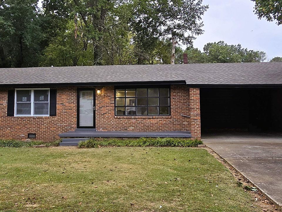 1st image of 32 Cherokee Dr