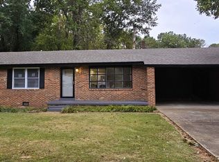 32 Cherokee Dr, Jackson, TN 38301