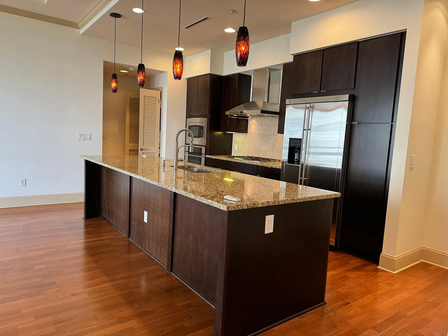 7600 Landmark Way — Photo 4