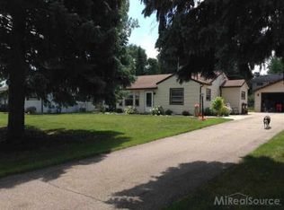 7766 Rauschelbach St, Shelby Township, MI 48317