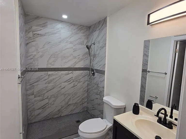 4020 Del Rio Way #720 — Photo 24