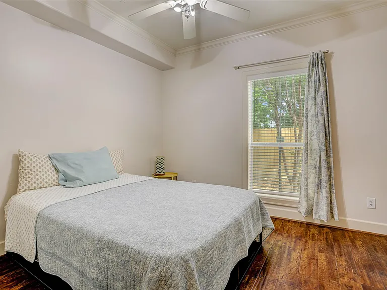 4262 Childress St #B — Photo 5