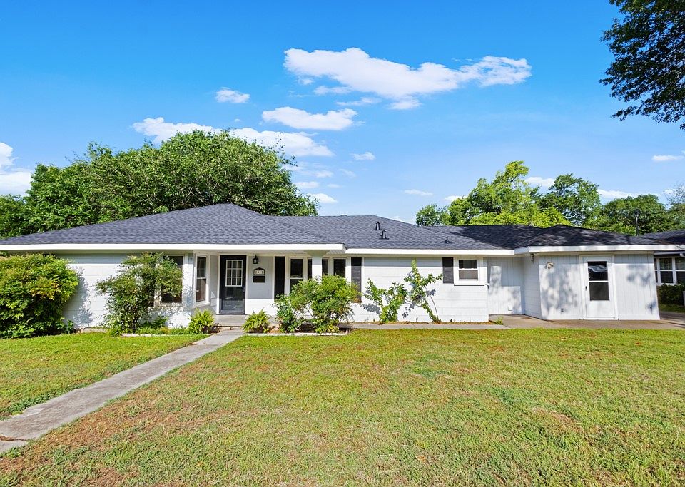 1st image of 1311 Hillcrest Blvd