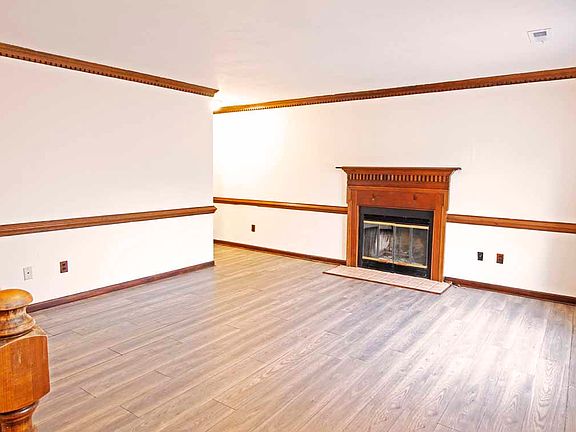 4th image of 5697 Rivermill Cir
