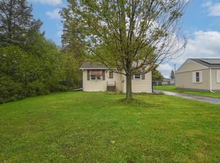 613 N Frolic Ave, Waukegan, IL 60085