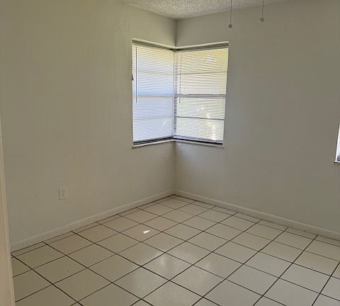 5th image of 1930 Marseille Dr APT 7