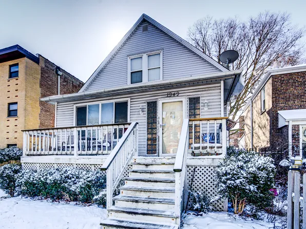 1949 W Granville Ave, Chicago, IL 60660