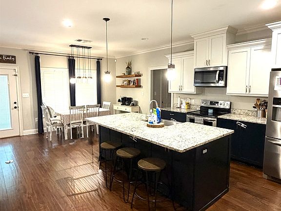 2nd image of 171 Juliana Way