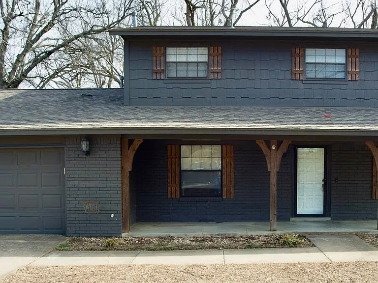 3316 Eagle Ct — Photo 1