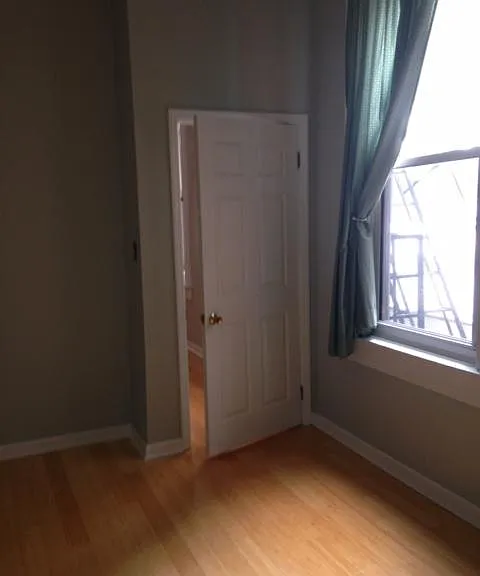 3249 Jefferson Ave #5 — Photo 2