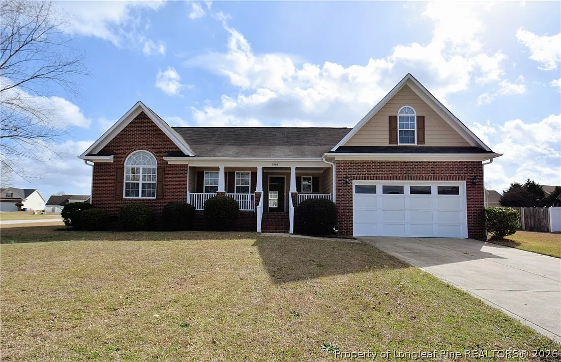 3 bed, 2.0 bath, 1987 sqft, $1,850 — Photo 1